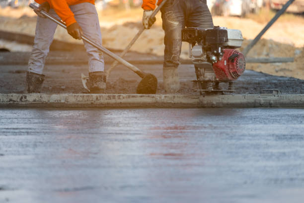 Best Best Concrete Contractor  in Leon Valley, TX